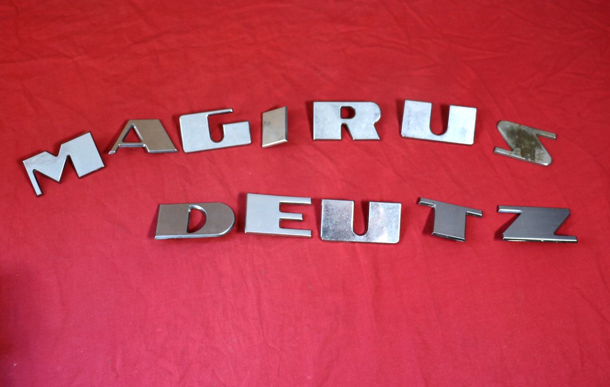 Schriftzug Magirus Deutz , Einzelbuchstaben Chrom