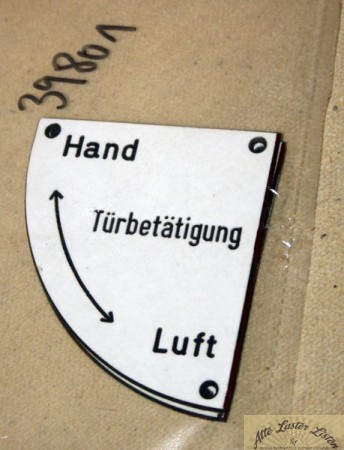 39801_sonstiges_ersatzteile_zubehoer_schriftzuege_embleme_bGuayOkuwH8VXJ Schild aus Busaufbau , Türbetätigung