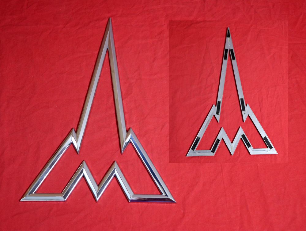 Emblem Magirus Münster M 35 x 23 cm , Kunstoff verchromt