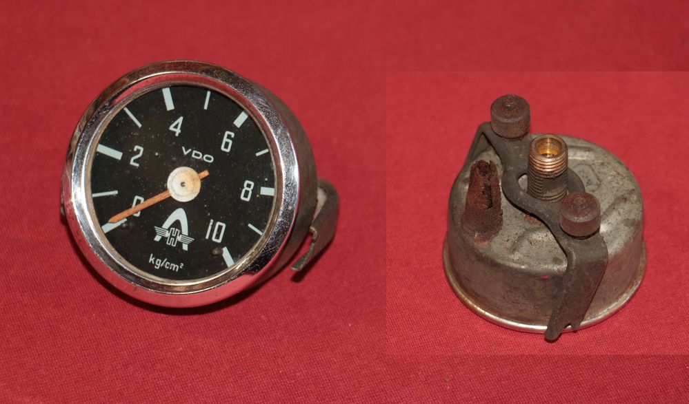 Öldruckanzeige VDO mit Hanomag Emblem
