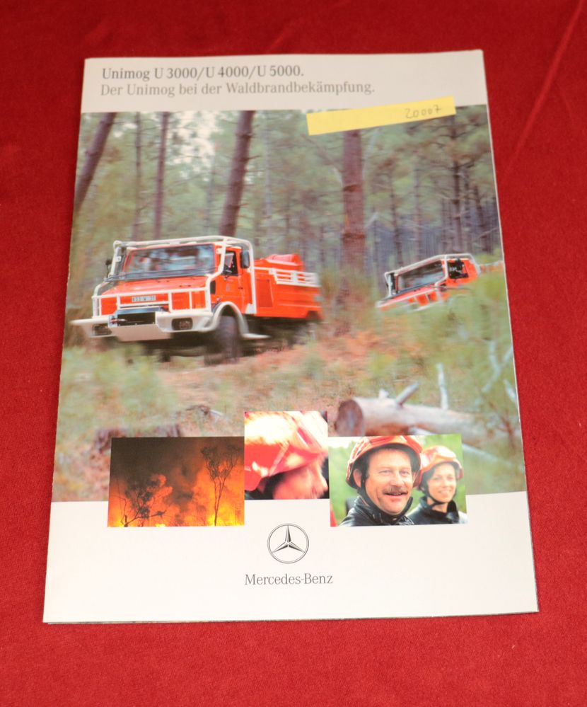20007 Prospekt, Unimog , Bei der Waldbrandbekämpfung