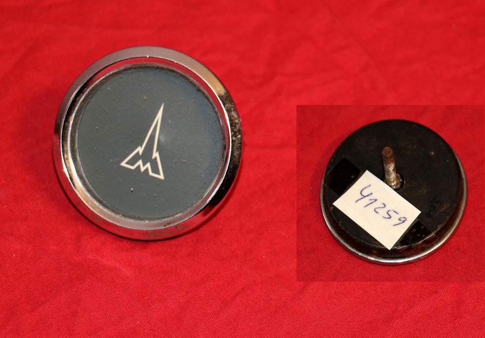 Anzeige Armatur  , Blinddeckel mit Magirus Symbol